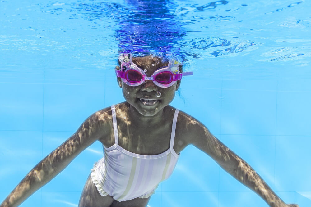 แว่นตาว่ายน้ำเด็ก DISNEY ลาย MINNIE