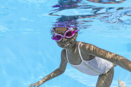 แว่นตาว่ายน้ำเด็ก DISNEY ลาย MINNIE_5