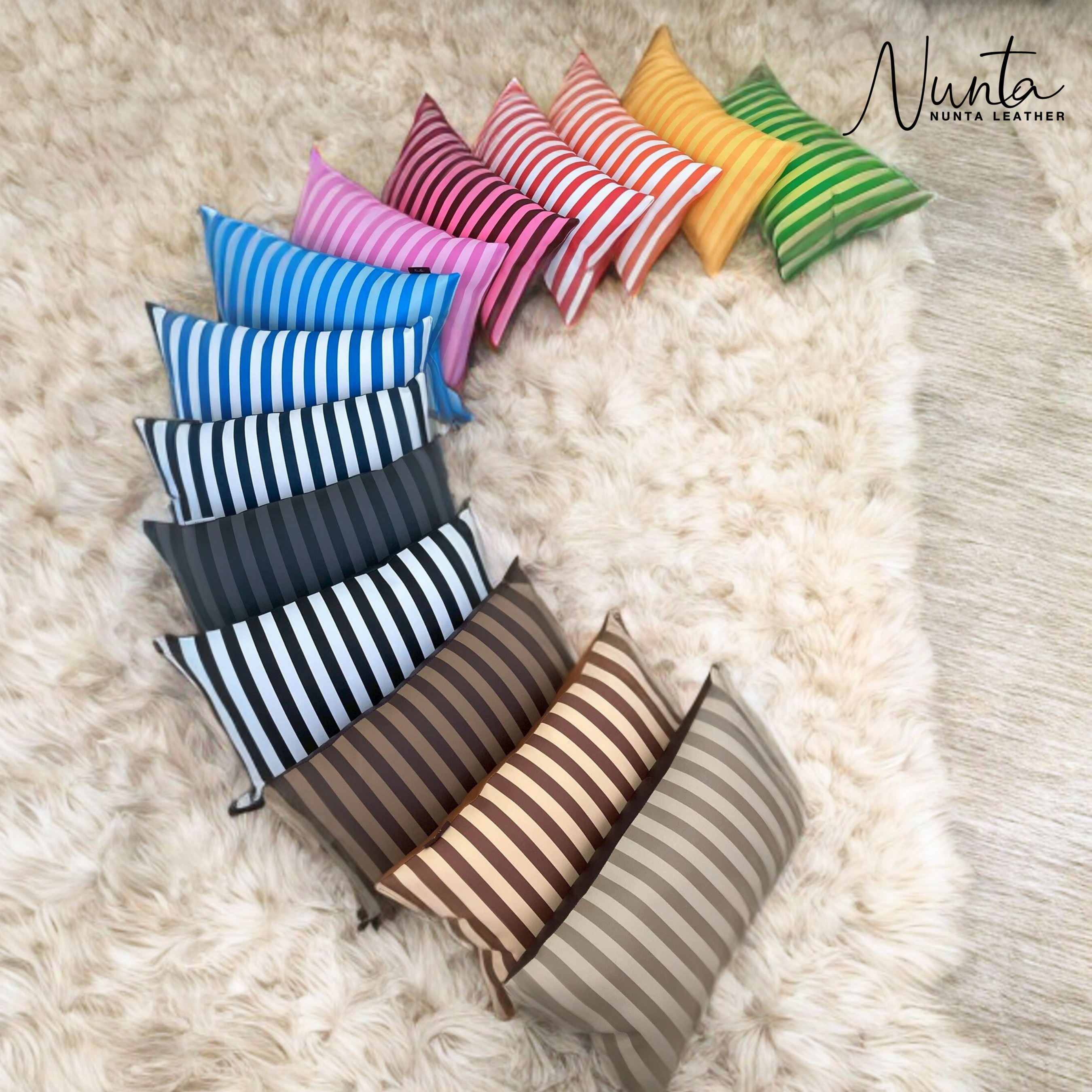 หมอนพิง Nunta Leather รุ่น Sunkissed Size: 15x15 นิ้ว สีแดง-ขาว_6