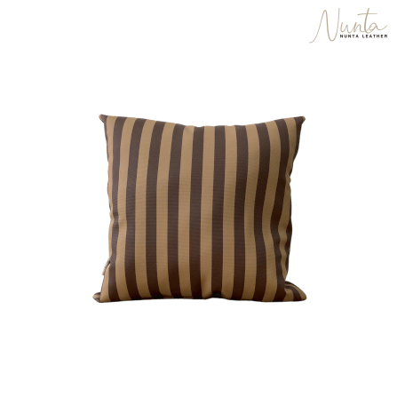 หมอนพิง Nunta Leather รุ่น Sunkissed Size: 15x15 นิ้ว สีน้ำตาลเข้ม/น้ำตาล