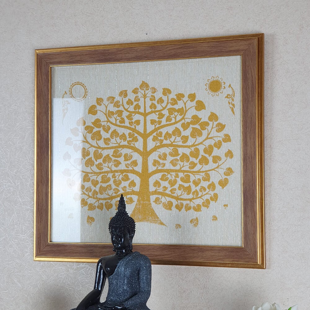 กรอบรูปมงคล Tippimaan ต้นโพธิ์ทอง ผ้าพื้นครีม กรอบลายไม้ ขนาด 34x31ซม.
