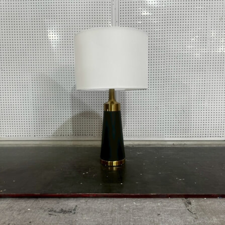 โคมไฟตั้งโต๊ะ YFACTORY LT123164 ขนาด 33x33x58 ซม. สีดำ/ทอง_2