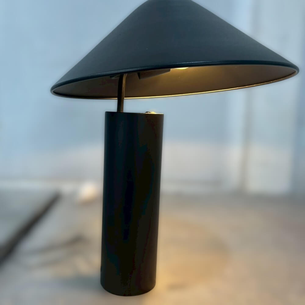 โคมไฟตั้งโต๊ะ YFACTORY รุ่น LT120338  ขนาด 38x38x50 ซม. สีดำ