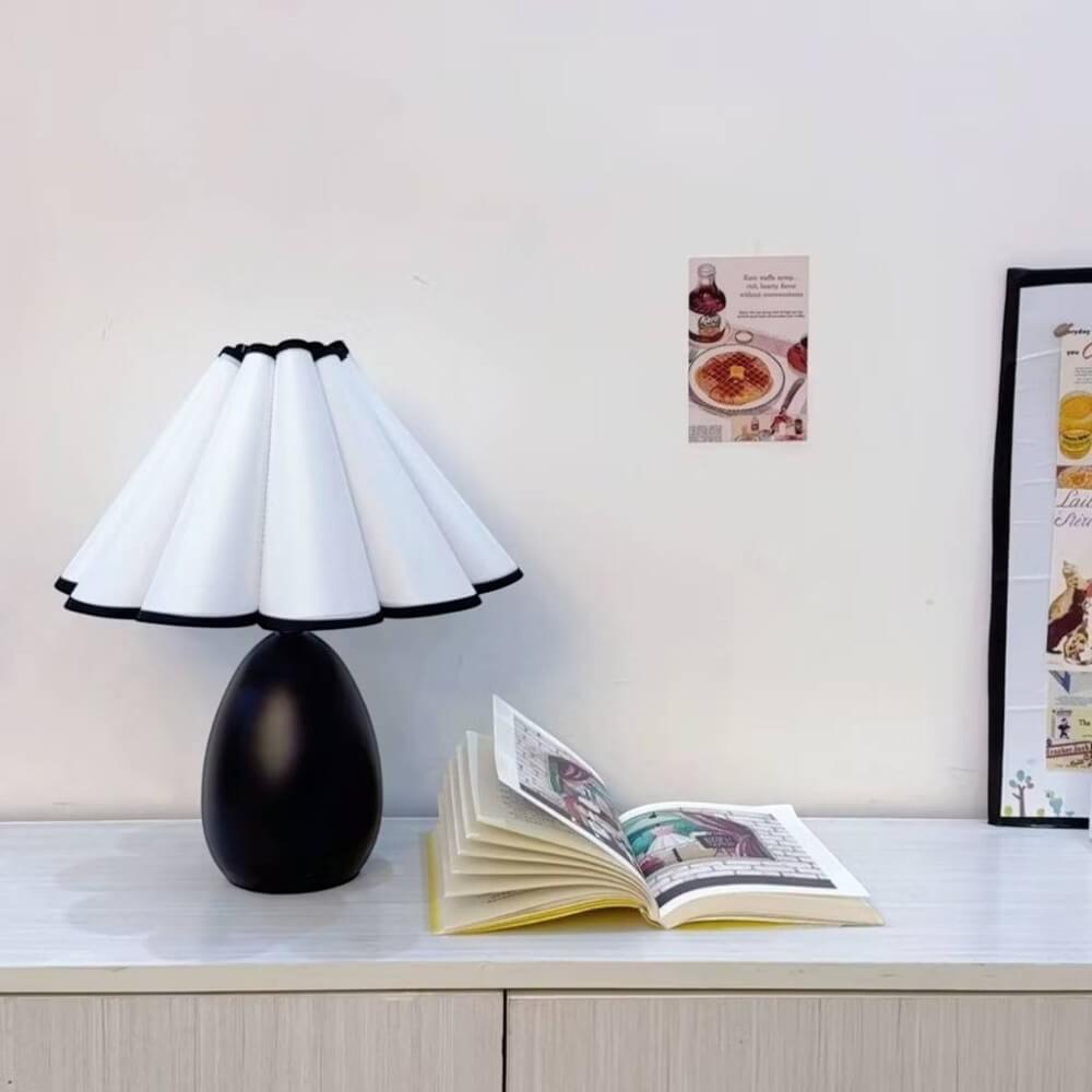 โคมไฟตั้งโต๊ะ YFACTORY รุ่น LT118177 ขนาด 30x30x36 ซม. สีดำ_2