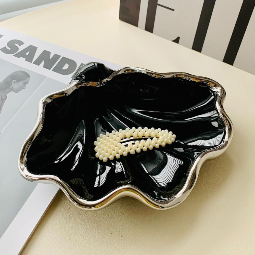 ถาดตกแต่งบ้าน YFACTORY ST118011 ขนาด 20X16X5 ซม. สีดำ