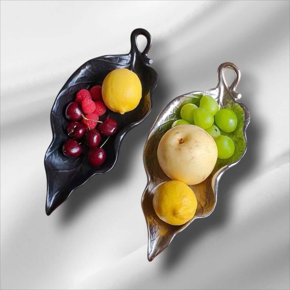 ถาดตกแต่งบ้าน YFACTORY ST118013 ขนาด 31X13X4 ซม. สีเงิน