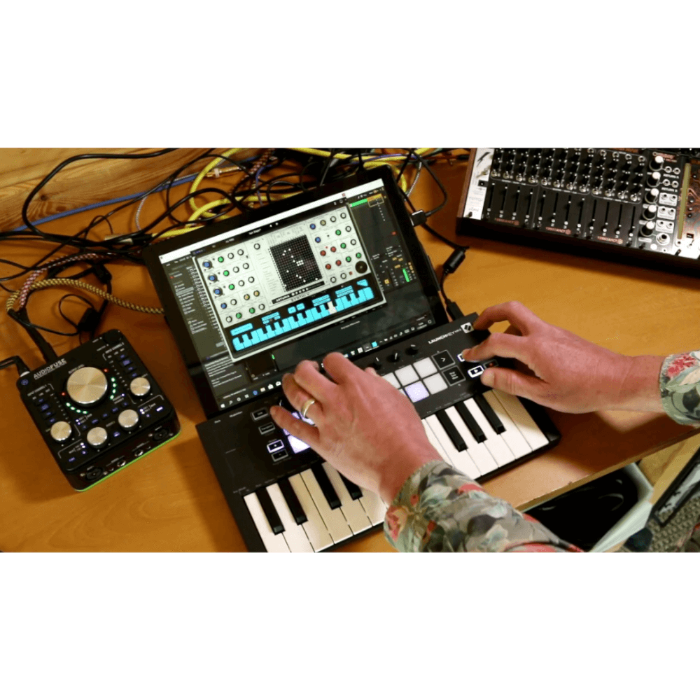 มิดี้คอนโทรลเลอร์ Novation LaunchKey Mini MK3 คีย์บอร์ด 25 คีย์ (ไซส์มินิ) _2