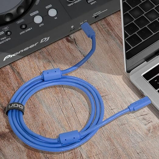 สายสัญญาณคุณภาพ UDG Ultimate (U99001LB) USB 3.2 (C to C)  1.5 เมตร สีฟ้า