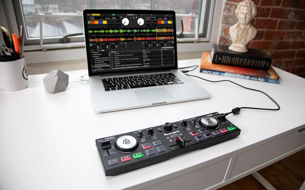  ดีเจคอนโทรลเลอ Numark DJ2GO2 TOUCH