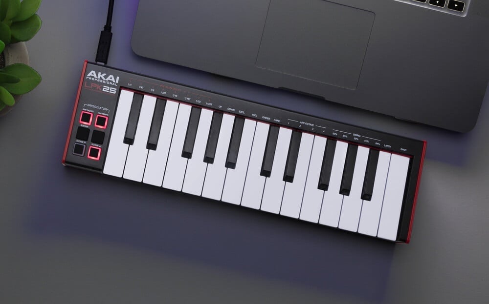 มิดี้คอนโทรลเลอร์ AKAI LPK25 MK2 คีย์บอร์ด 25 คีย์