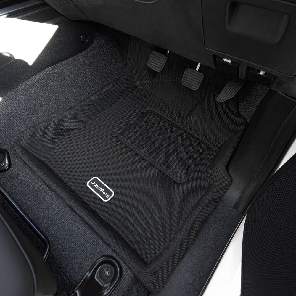 พรมปูพื้นรถยนต์ JUSTMATE ISUZU DMAX CAB 2020-2025