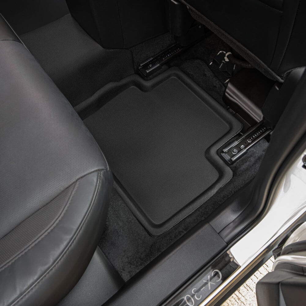 พรมปูพื้นรถยนต์ JUSTMATE MAZDA 3 2019-2024