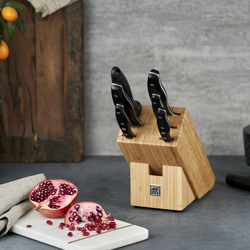 ชุดมีดสแตนเลสสตีลพร้อมบล็อกมีดไม้ ZWILLING รุ่น TWIN POLLUX  มีความคมและทนทาน เซท 7 ชิ้น สีเงิน ด้ามสีดำ  N30756200_3