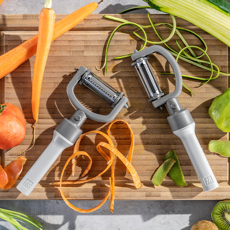 ที่ปอกสแตนเลส ZWILLING ด้ามจับพลาสติก 5-in-1 peeler สีเทา N36610005_4
