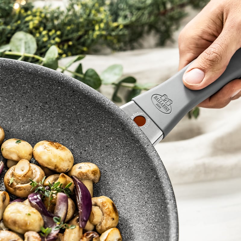 กระทะทอดอลูมิเนียม BALLARINI ไซซ์ 24 ซม. รุ่น MURANO N1008093_4