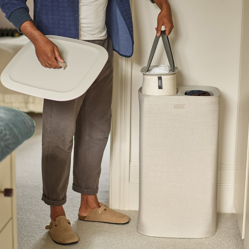 ตะกร้าผ้า 2 ช่อง สำหรับแยกประเภทผ้าหรือสีผ้า Joseph Joseph รุ่น Tota สี Ecru ความจุ 60L N50019_5