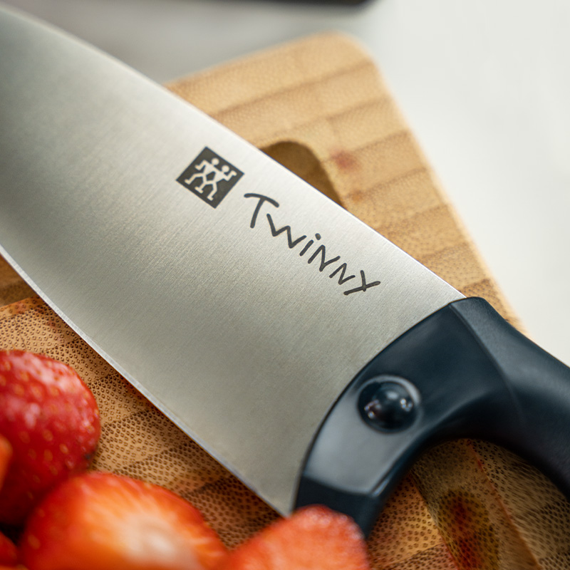 มีดสแตนเลสสตีลสำหรับเด็ก ZWILLING รุ่น TWINNY Kids   สีเงิน ด้ามสีน้ำเงิน 10 ซม N36540101_5