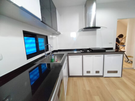 ผนังครัว กันความร้อน กันรอยขีดข่วนและกันคราบน้ำมันพิเศษ (PW) 910 X 2420 MM._6