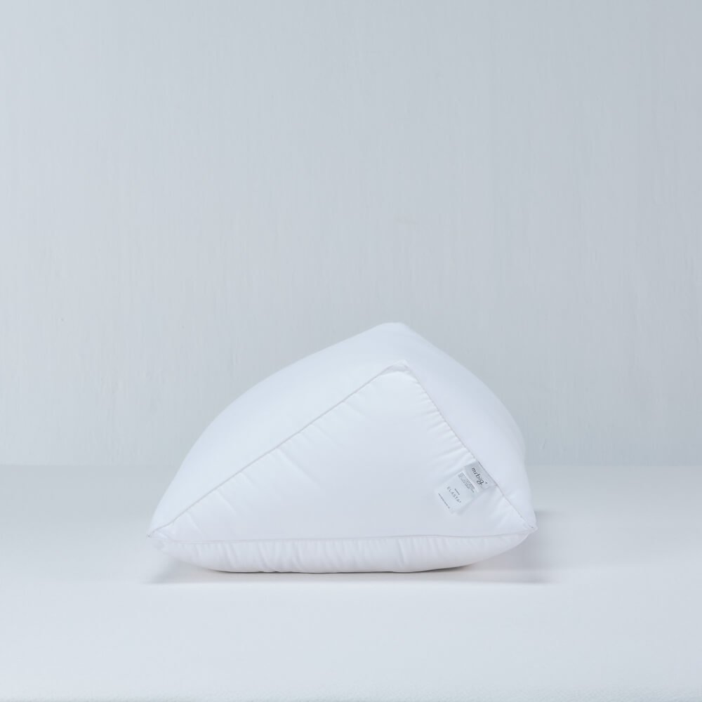 หมอนรองเข่า MR.BIG KNEE PILLOW สบายเข่าทั้งในท่านั่งและนอน สีขาว_1