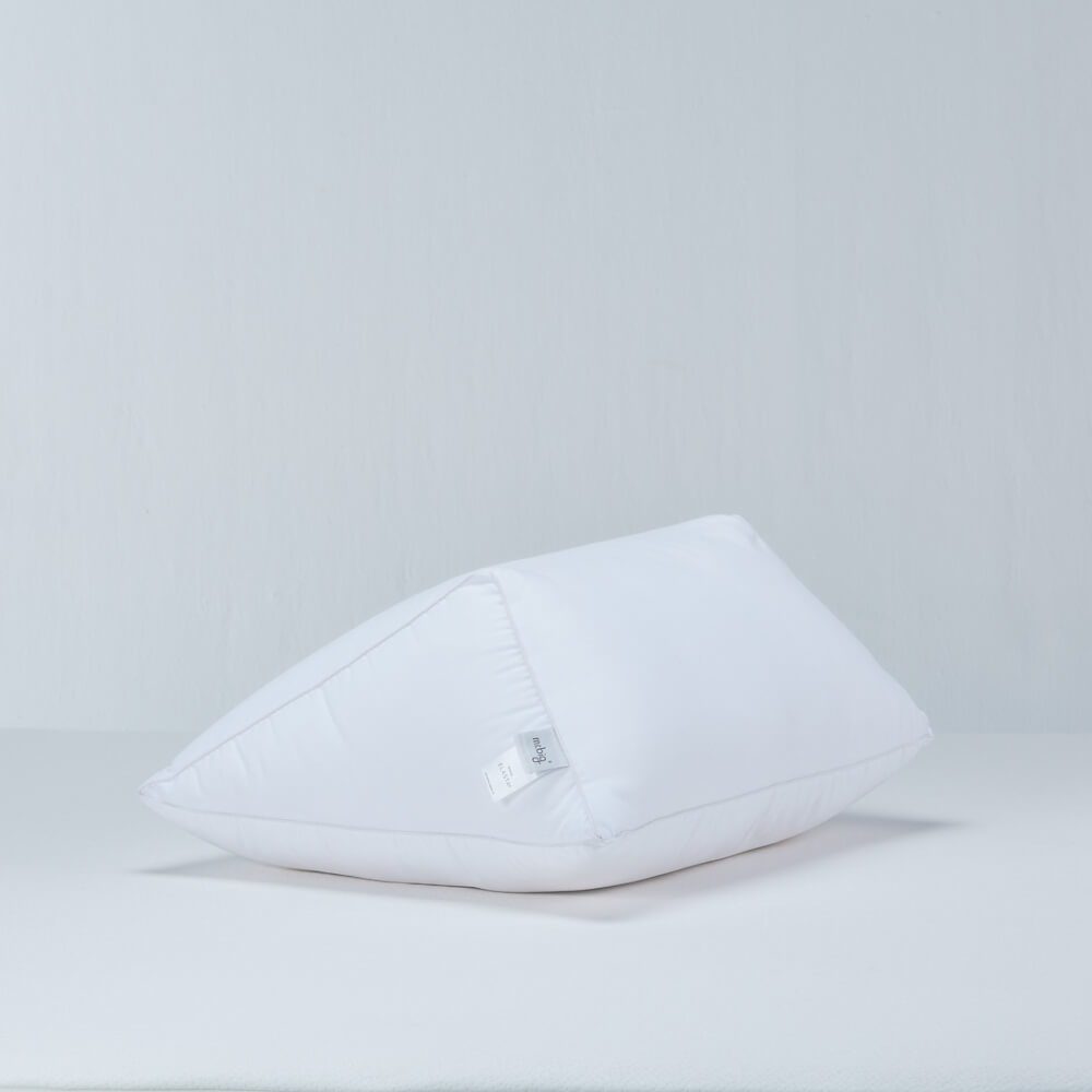 หมอนรองเข่า MR.BIG KNEE PILLOW สบายเข่าทั้งในท่านั่งและนอน สีขาว_2