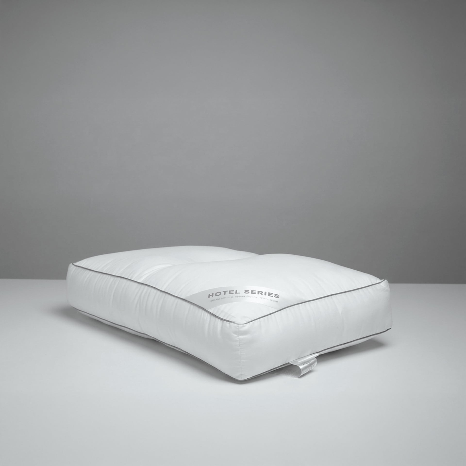 หมอนหนุน MR.BIG HOTEL SERIES LUX 4