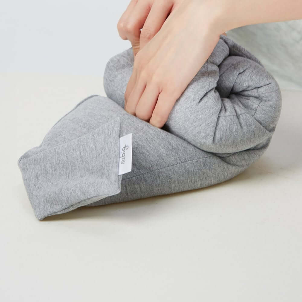 หมอนรองคอ สีเทา (L) หมอนรองคอ mr.big Travel Pillow Grey (L)