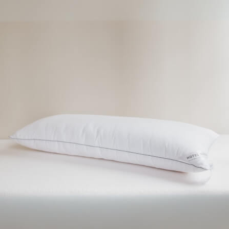 หมอนกอด mr.big BodyMate รุ่น Hotel Series ขนาด 20x50 สีขาว_1
