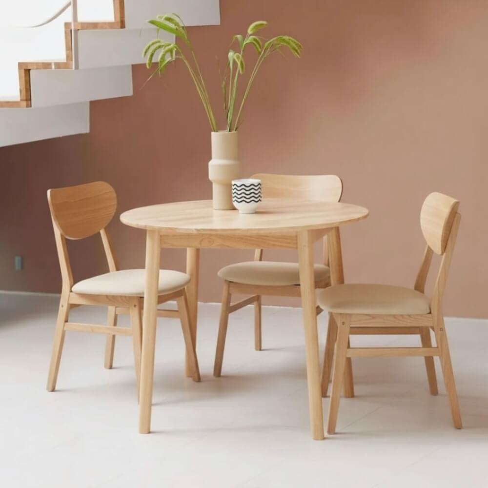 ชุดโต๊ะอาหาร 4 ที่นั่ง EVERGREEN FURNITURE  เบาะหนังสีครีม สีไม้ธรรมชาติ