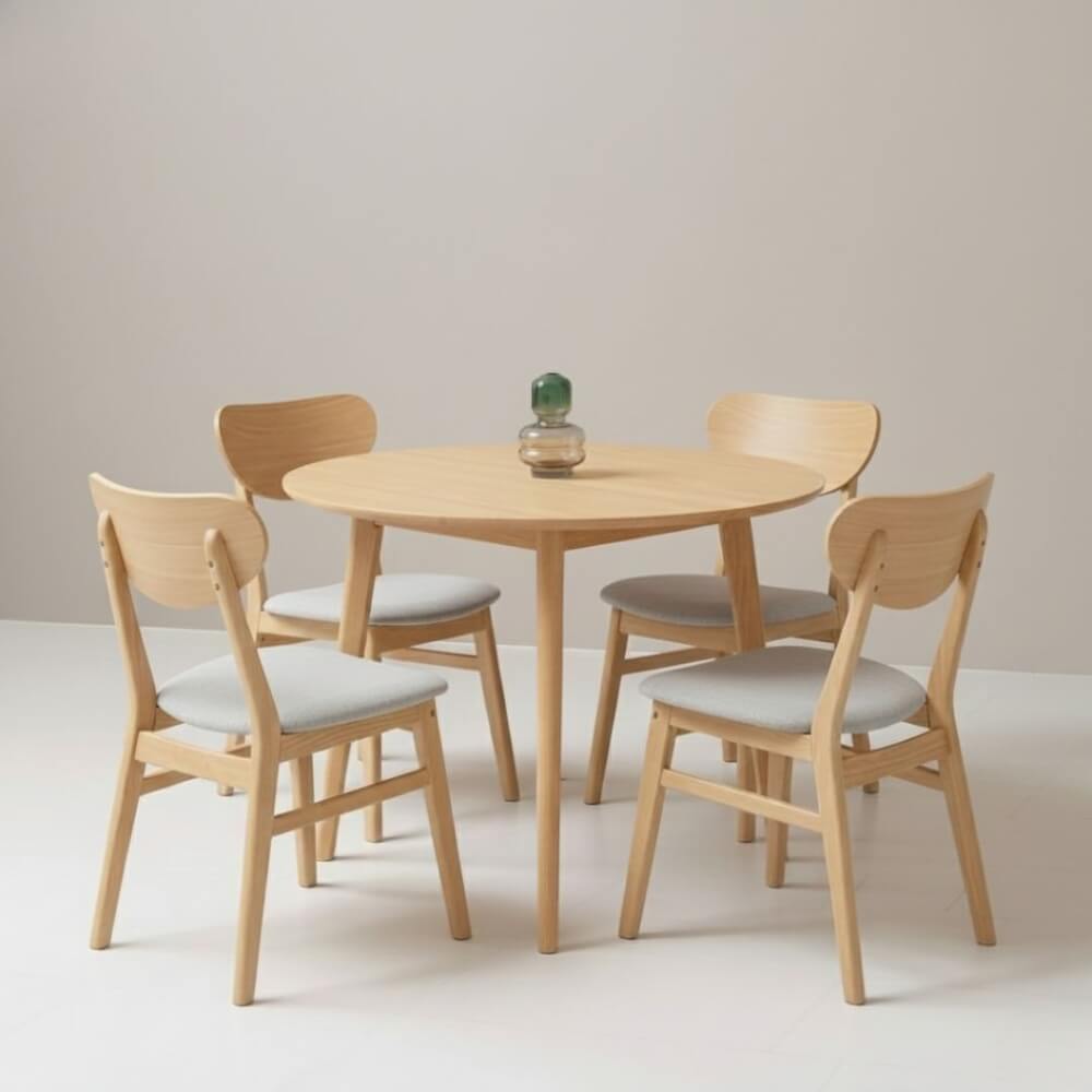 ชุดโต๊ะอาหาร 4 ที่นั่ง EVERGREEN FURNITURE  เบาะผ้าสีเทา สีไม้ธรรมชาติ