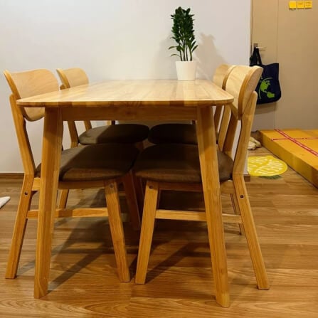 ชุดโต๊ะอาหาร 4 ที่นั่ง EVERGREEN FURNITURE สีไม้ธรรมชาติ  เบาะผ้าสีน้ำตาล_1