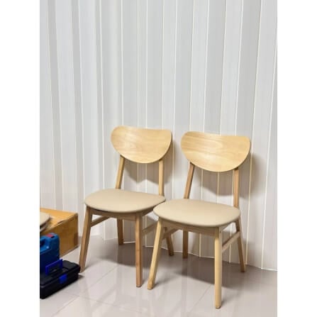 เก้าอี้ทานข้าวไม้ยางพารา EVERGREEN FURNITURE CB 42X52X85CM สีไม้ธรรมชาติ เบาะหนังสีครีม 2 ตัว / กล่อง_5