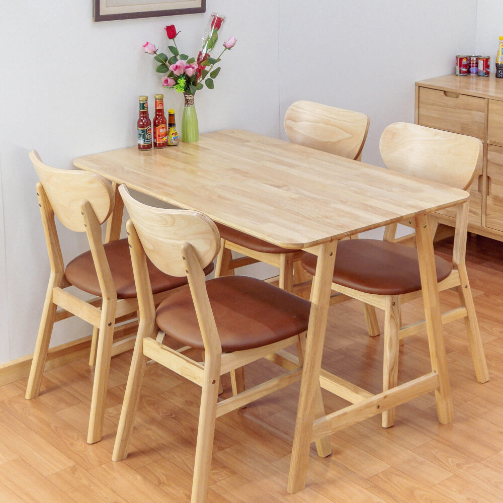 โต๊ะทานอาหารไม้ยางพารา Evergreen Furniture 120x74x74ซม. สีน้ำตาลธรรมชาติ