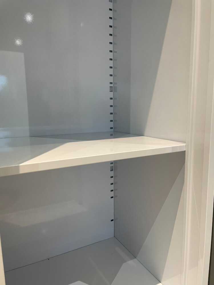 ตู้เสื้อผ้า บานเลื่อนกระจกเงา LEECO SWM-0604 สีขาว 4 ฟุต