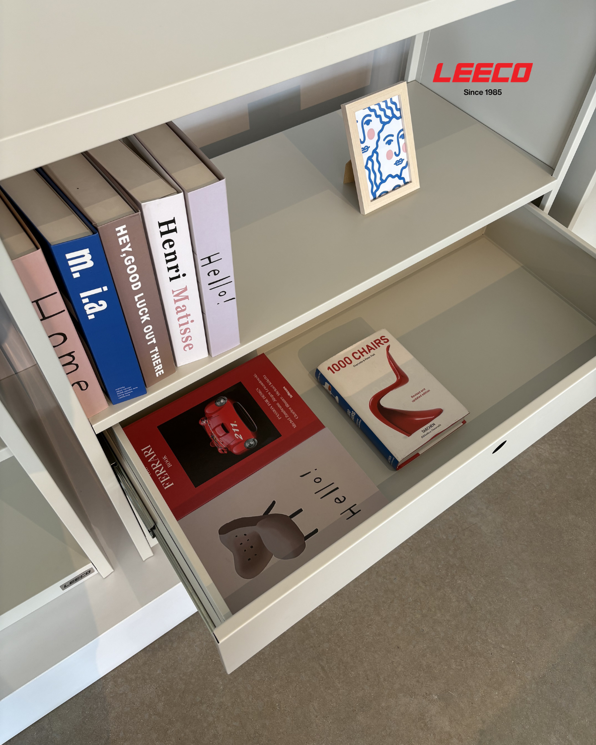 ตู้ชั้นวางทรงเตี้ย LEECO 90 ซม. LC01-B MARBLE WHITE_3