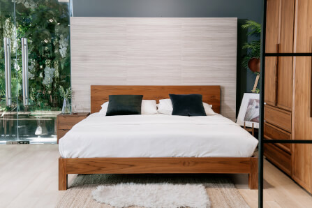 เตียงนอนไม้สัก 6 ฟุต SIGNATURE ONCE รุ่น SO - 008 สีทีค_1