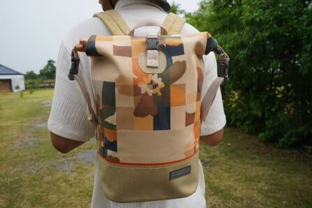 กระเป๋าเป้ผ้ากันฝน FEELFREE DRY TANK  TROPICAL 12 L สี SAVANNA BLOOM_8