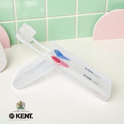 แปรงสีฟันพรีเมียม KENT 2 ด้ามในกล่องพกพา (ขนกลาง) สีฟ้าและชมพู