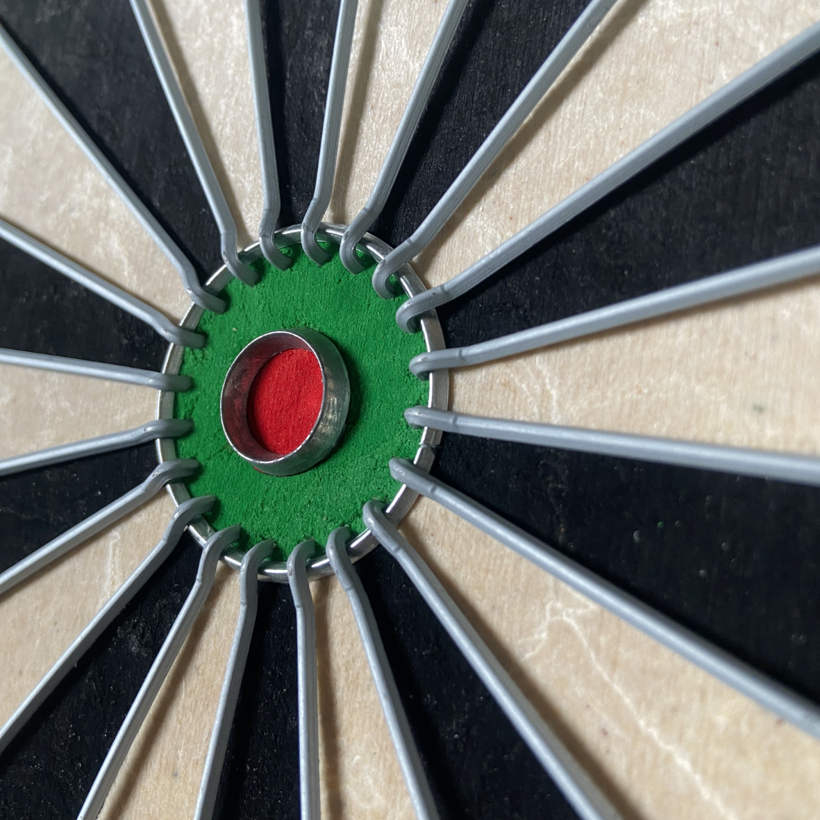 กระดานปาเป้า CUESOUL DARTBOARD รุ่น PRO DIAMOND 18