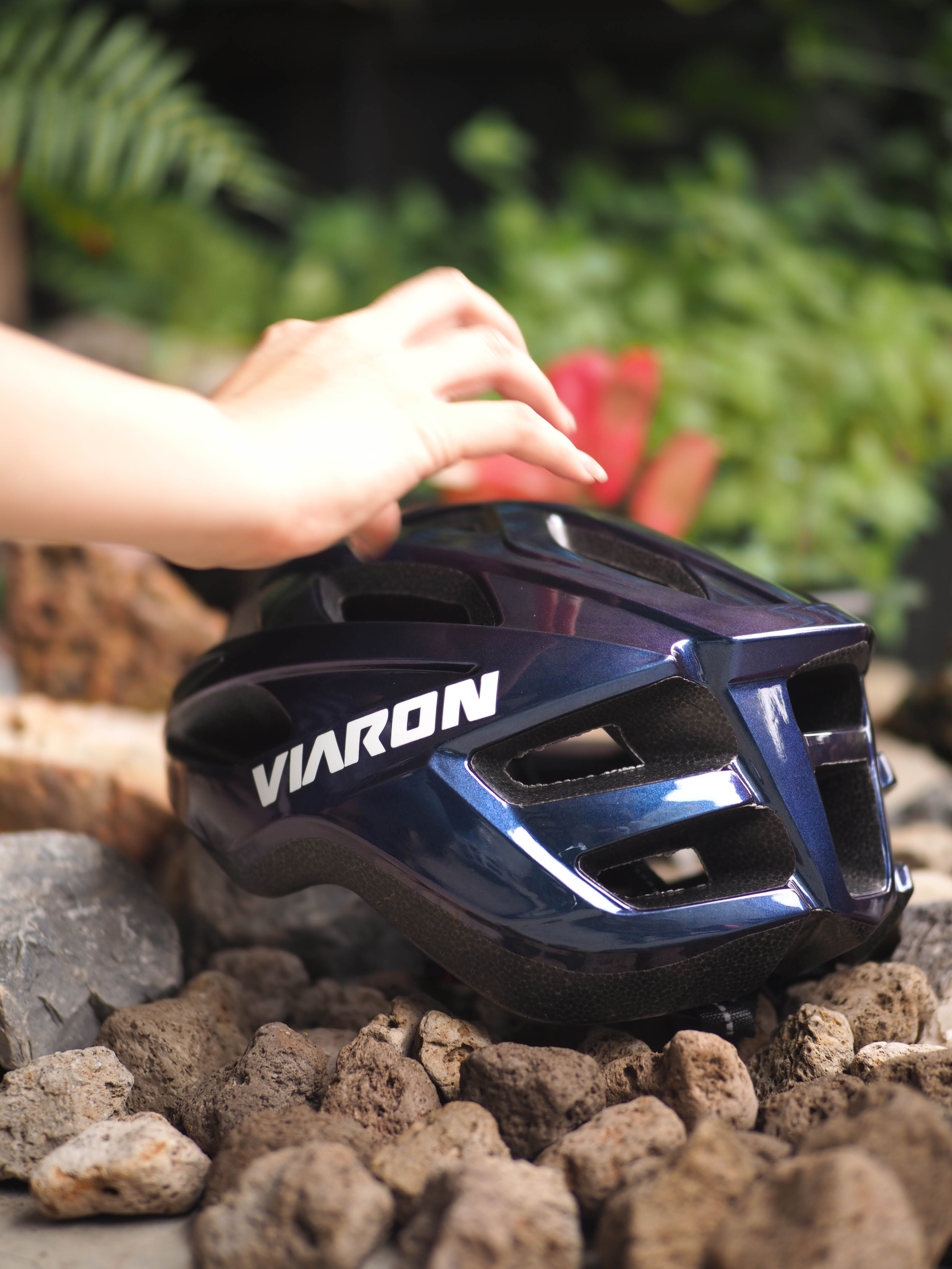 หมวกปั่นจักรยาน Viaron รุ่น V6 สีม่วงโฮโล_6