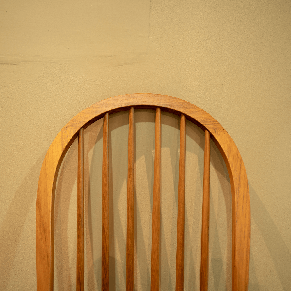 เก้าอี้ทานข้าว ARTIWOOD รุ่น CM05 ไม้สักสีธรรมชาติ