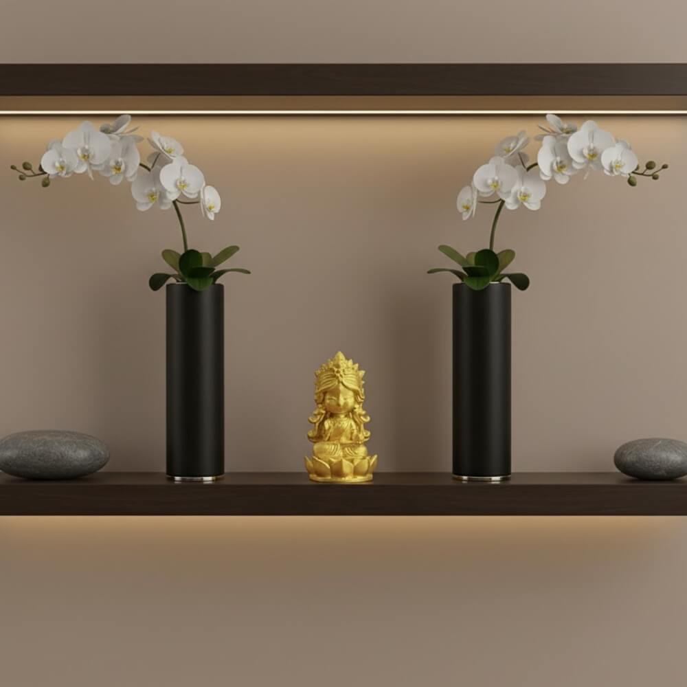 พระแม่ลักษมี ปางประทานพร KAF AT-02 รุ่น ทิพยธารา สูง 5 ซม. สีทองศิริ