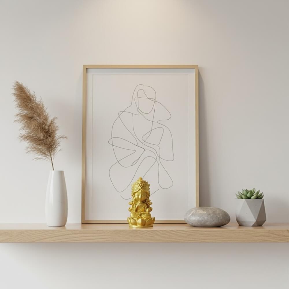 พระแม่ลักษมี ปางประทานพร KAF AT-02 รุ่น ทิพยธารา สูง 5 ซม. สีทองศิริ