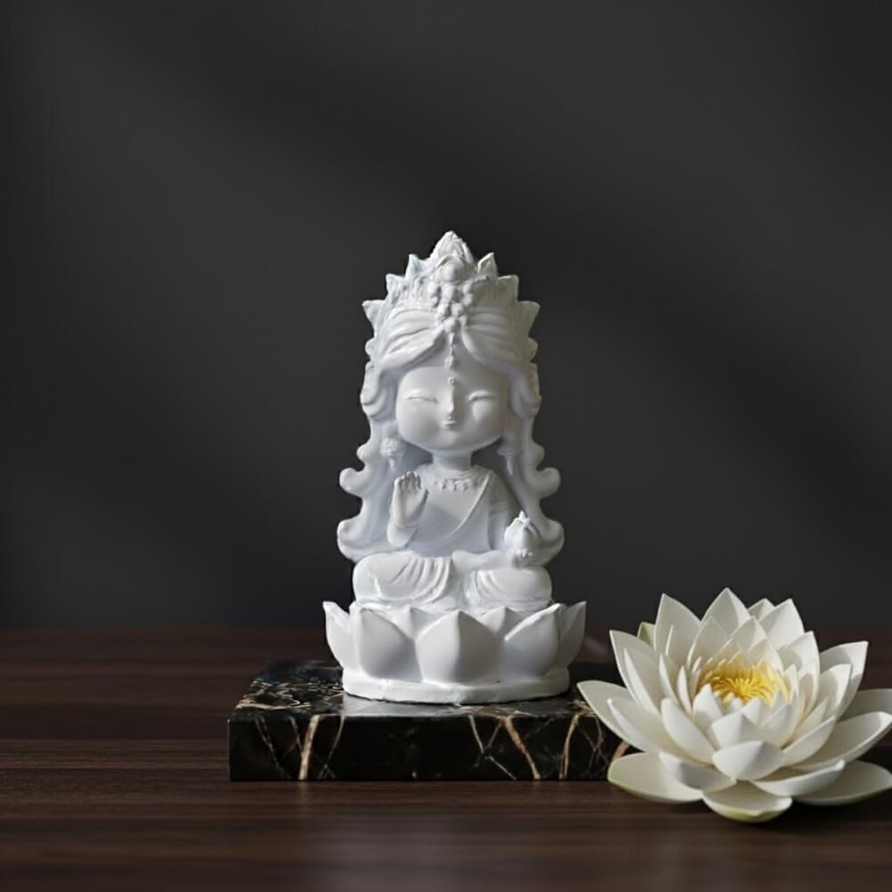 พระแม่ลักษมี ปางประทานพร KAF AT-02 รุ่นทิพยธารา สูง 9 ซม. สีขาวรัศมี