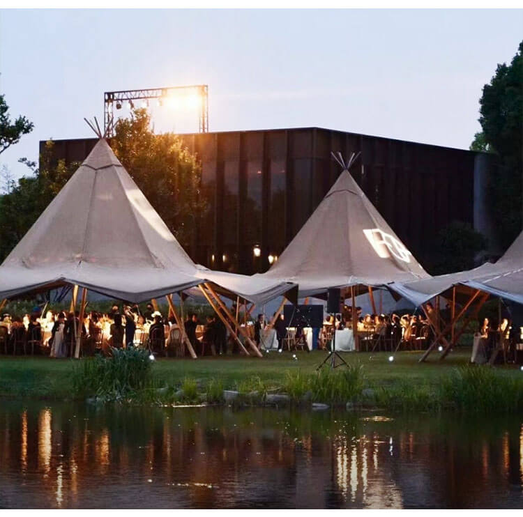 เต็นท์พีระมิดกลางแจ้ง BUNISE รุ่น P2418 แบบ TRIPLE-UNIT ขนาด 10 ม. สีน้ำตาล