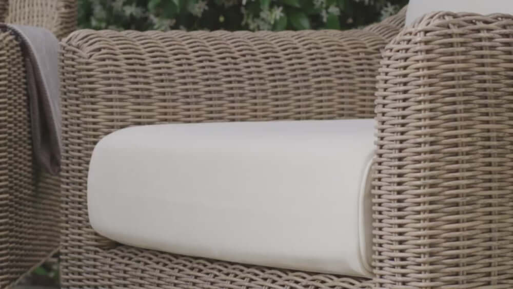 ชุดโซฟาสนาม 5 ที่นั่ง BUNISE รุ่น OT03 ขนาด 312&times;163&times;74 ซม. สีครีม