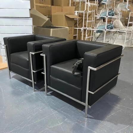 โซฟาหนังแท้ BUNISE รุ่น LC2 สไตล์วินเทจ MID-CENTURY ขนาด 76×70×78 ซม. สีดำ_3