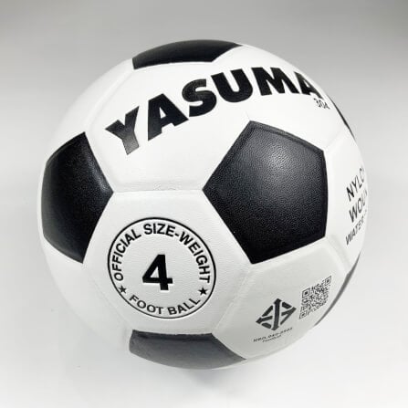 ฟุตบอล YASUMA หนังอัด PVC ทนปูน มีมอก. สีขาวดำ เบอร์ 4_1