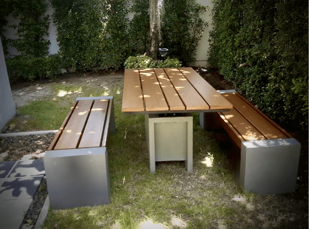 ชุดโต๊ะสนาม 4 ที่นั่ง CONCREATIONSTUDIO รุ่น TBLSLK-150-TEAK ชุดโต๊ะกลางท็อปไม้เทียมสีสัก_2