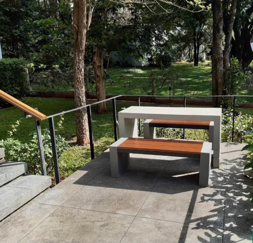 ชุดโต๊ะสนาม 4 ที่นั่ง CONCREATIONSTUDIO รุ่นชุดทูโทน TLFTTP-140 สีไม้เทียมและโต๊ะไฟเบอร์เล็ก_1