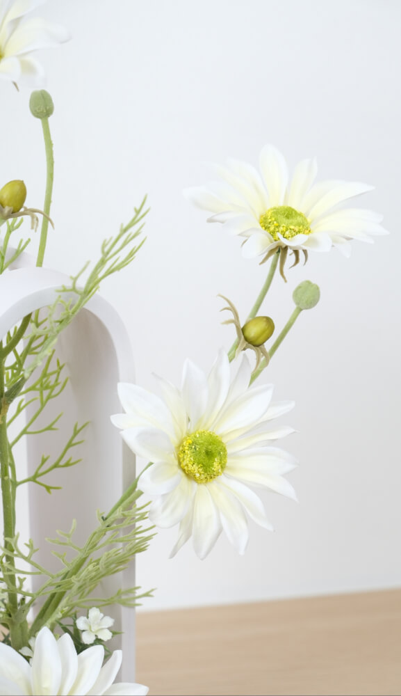 ดอกคริสแซนทิมัมประดิษฐ์ ในแจกัน JGLORYFLOWER สีขาว